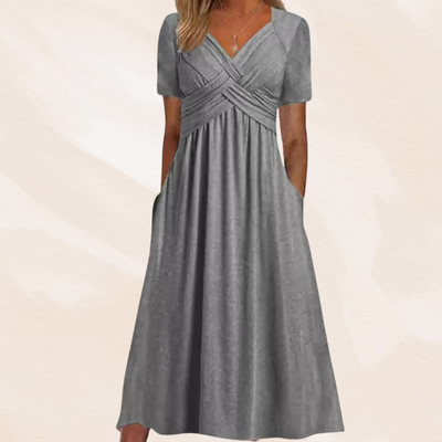 LORA | Chic V-hals Kjole